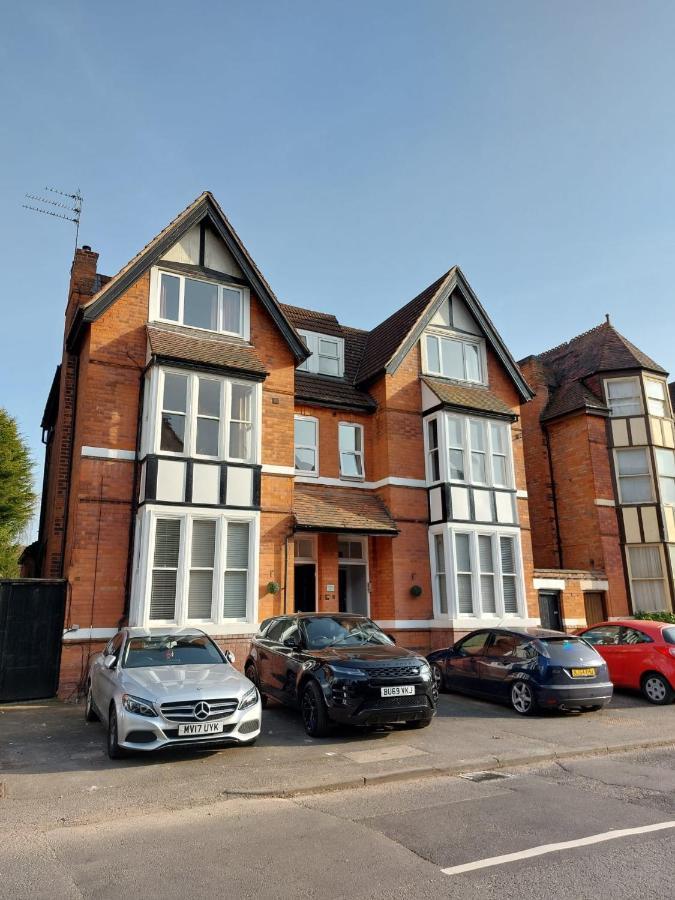 Moseley Mews Village Suites - Purple Μπέρμιγχαμ Εξωτερικό φωτογραφία