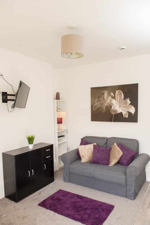 Moseley Mews Village Suites - Purple Μπέρμιγχαμ Εξωτερικό φωτογραφία